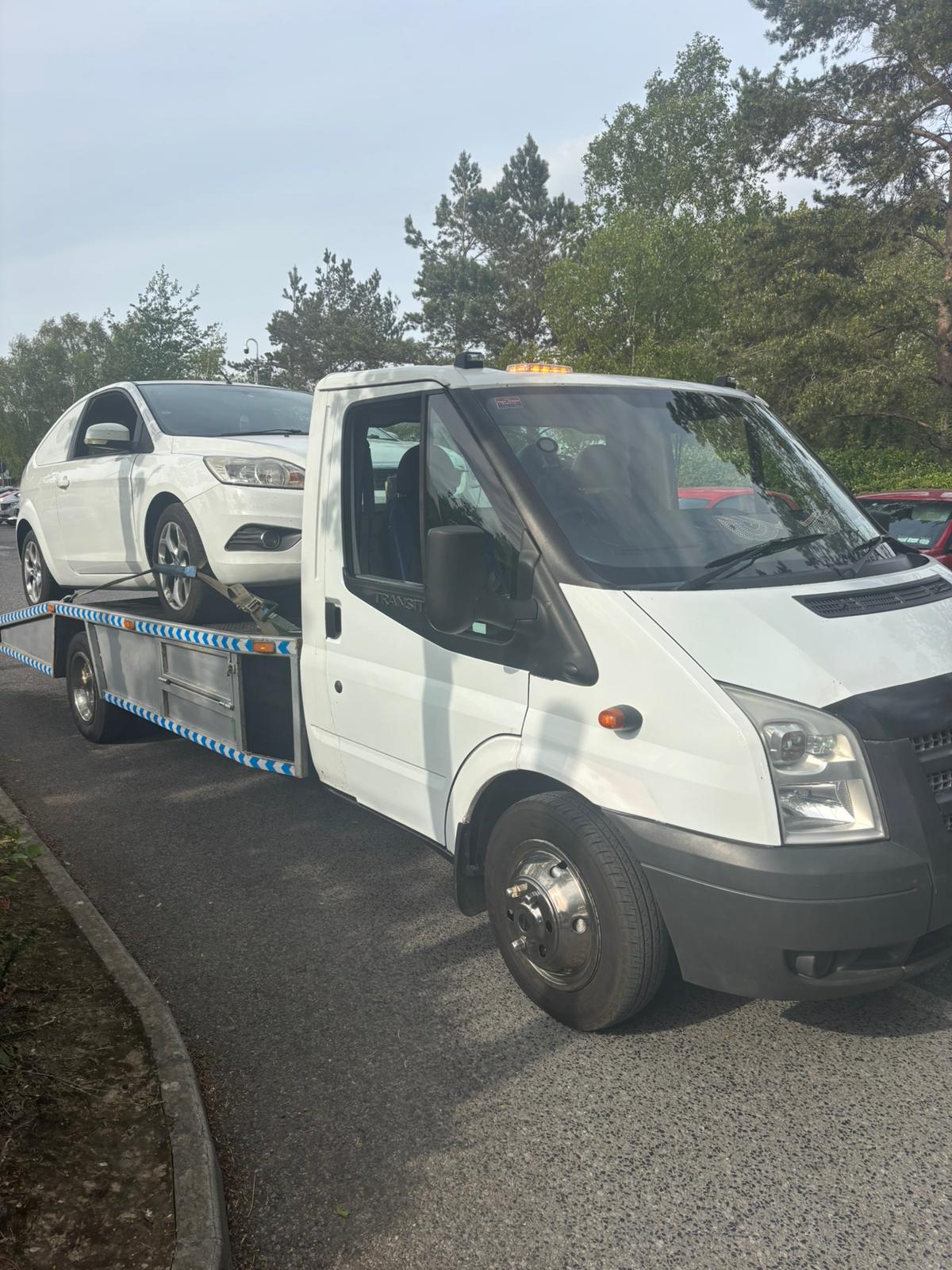 Ford Focus flatbed recovery